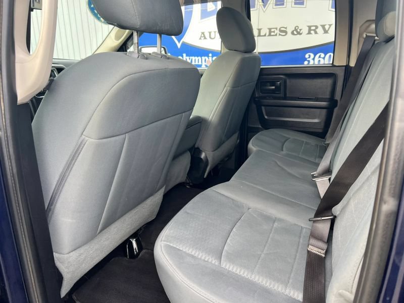 Used 2014 RAM 1500 ST w/ SXT Appearance Group AWD/4WD image 18
