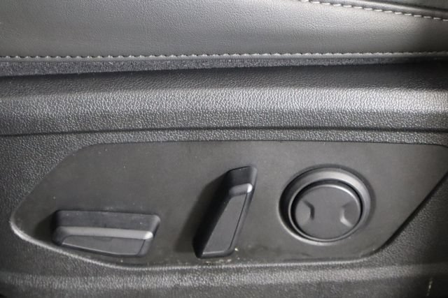 Certified 2025 Kia Sorento S w/ Panoramic Sunroof Package FWD image 24