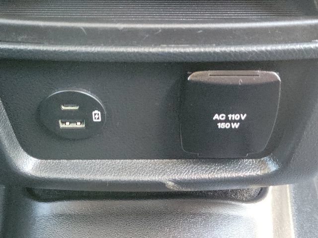 Used 2022 Ford Edge Titanium w/ Equipment Group 301A AWD/4WD image 26