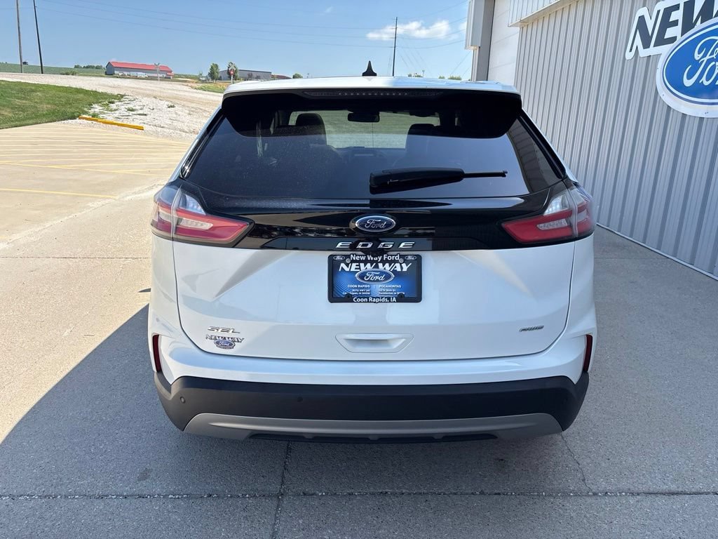 Used 2023 Ford Edge SEL w/ Convenience Package AWD/4WD image 5
