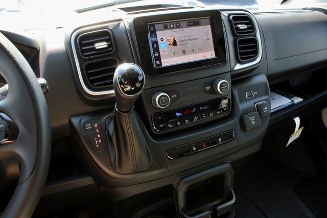 New 2024 RAM ProMaster 3500 w/ Quick Order Package 22G SLT image 17