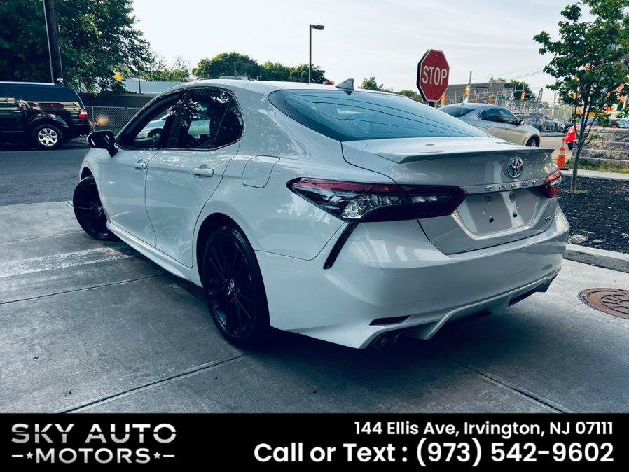Used 2024 Toyota Camry XSE FWD image 5