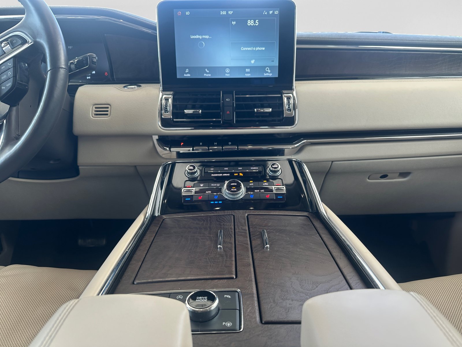 Used 2021 Lincoln Navigator Reserve w/ Luxury Package RWD image 12
