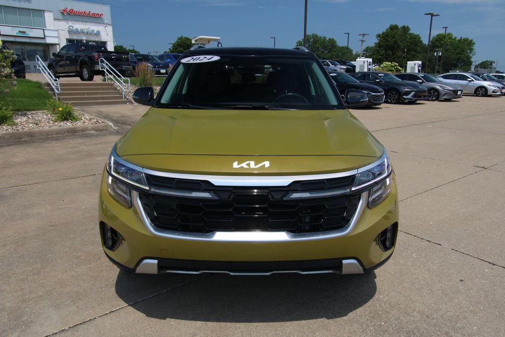 Used 2024 Kia Seltos SX AWD/4WD image 2