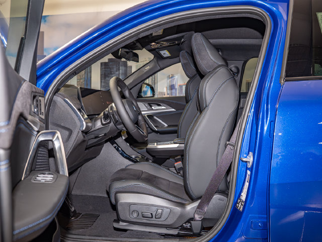 New 2026 BMW X2 xDrive28i w/ Technology Package AWD/4WD image 20