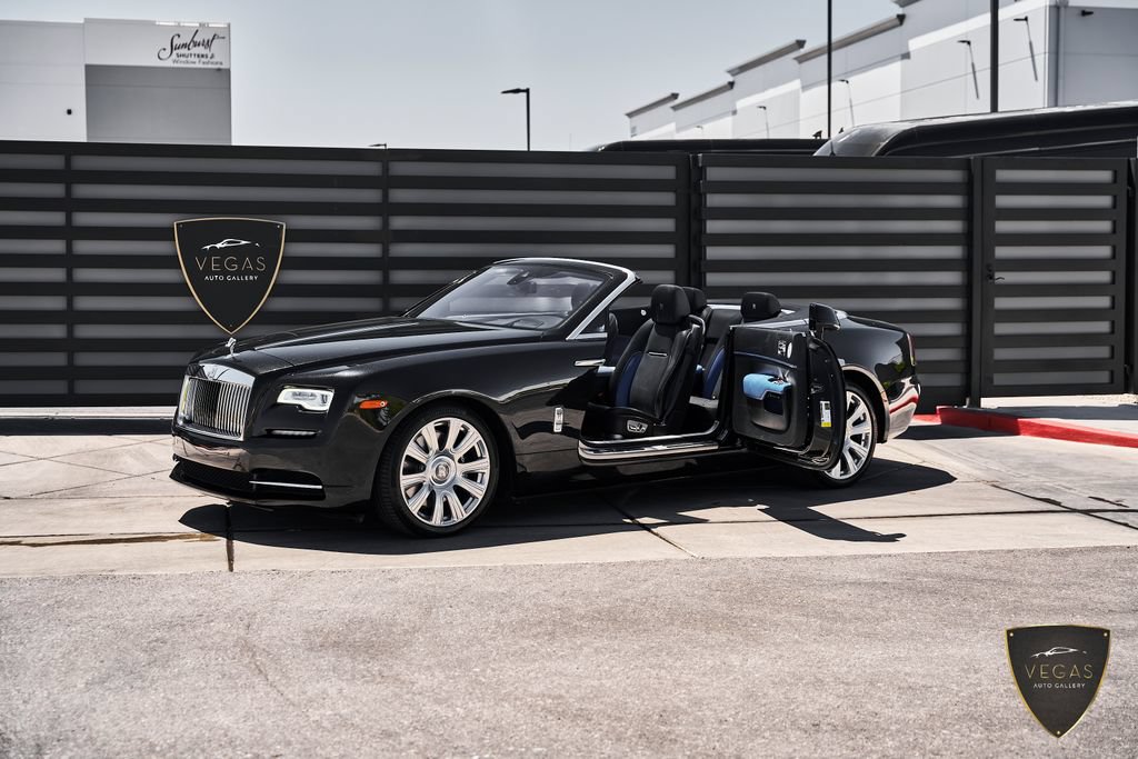 Used 2019 Rolls-Royce Dawn RWD image 7