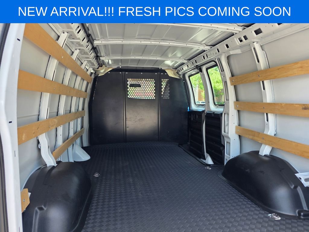 Used 2024 Chevrolet Express 2500 w/ Driver Convenience Package RWD image 14