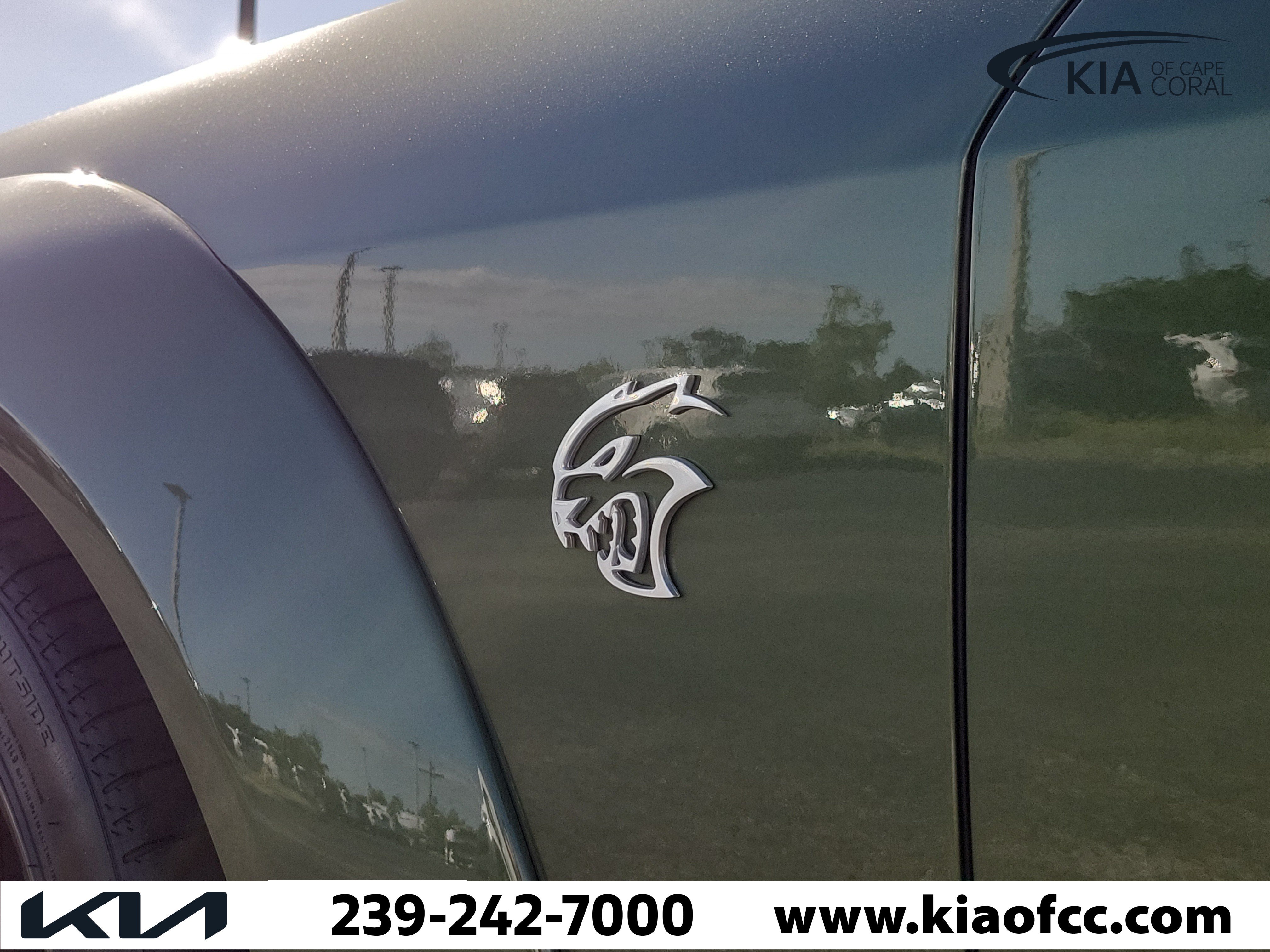 Used 2019 Dodge Challenger SRT Hellcat RWD image 9