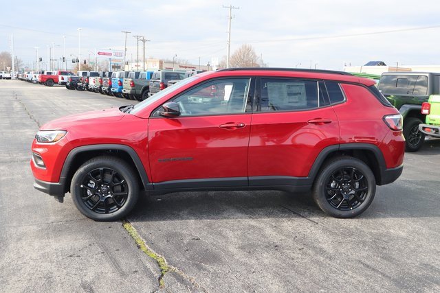 New 2026 Jeep Compass Latitude image 18