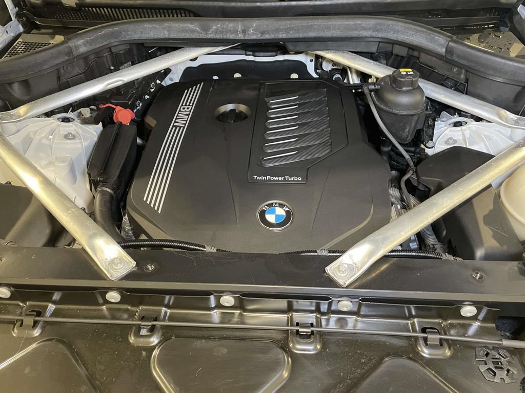 Used 2020 BMW X5 xDrive40i w/ Premium Package AWD/4WD image 29