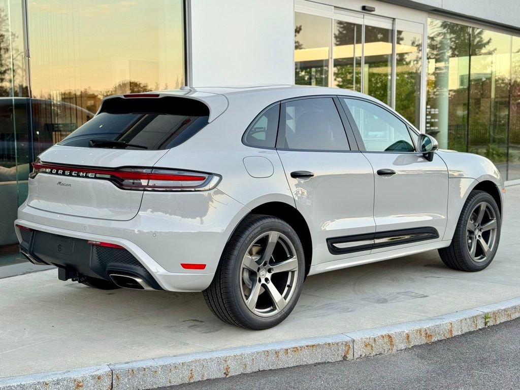 New 2026 Porsche Macan image 40