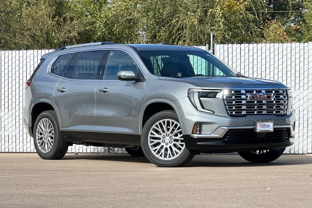 New 2026 GMC Acadia Denali w/ Super Cruise Package image 2