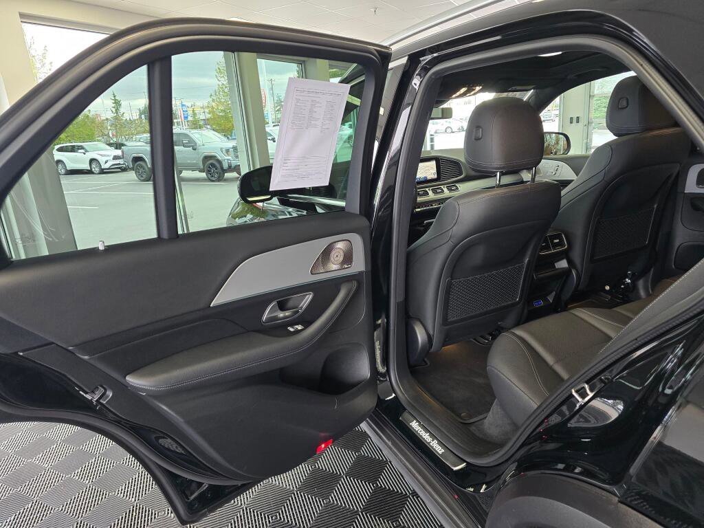 Used 2025 Mercedes-Benz GLE 350 4MATIC image 37