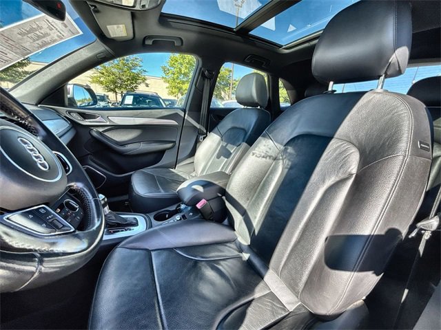 Used 2017 Audi Q3 2.0T Prestige w/ Prestige Package image 11