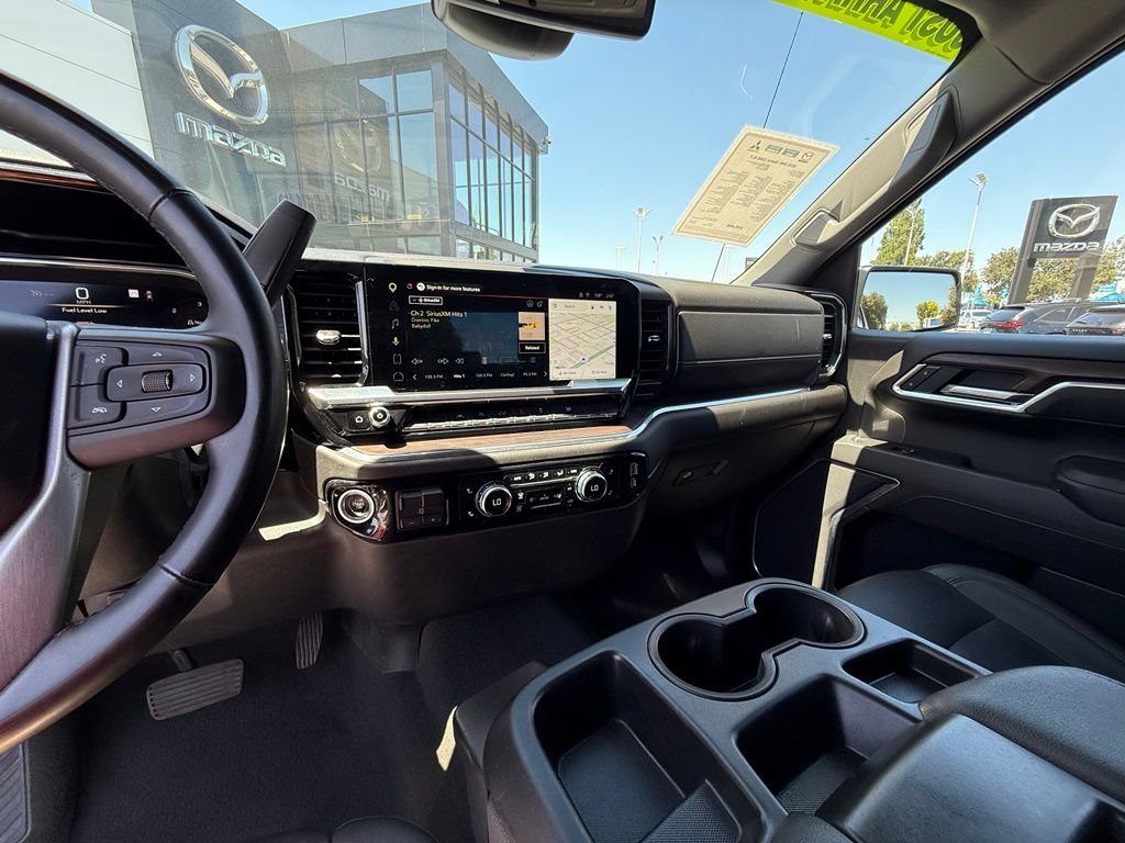 Used 2025 GMC Sierra 1500 SLT RWD image 23