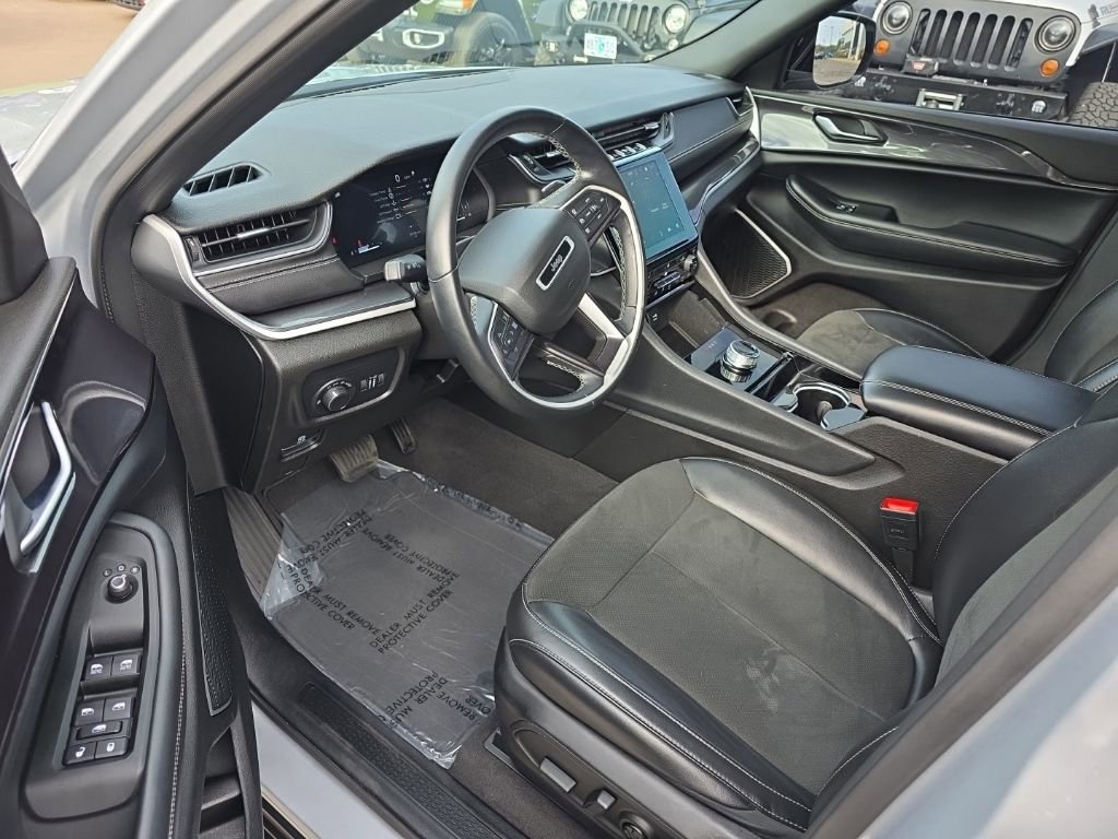 Certified 2021 Jeep Grand Cherokee L Laredo AWD/4WD image 14
