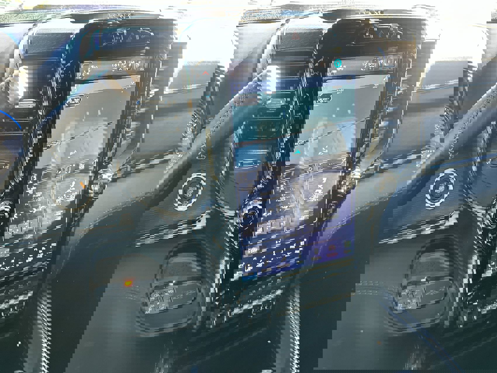 Used 2022 RAM 2500 Limited image 16