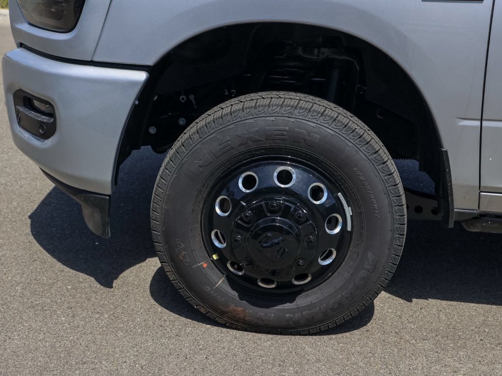 New 2026 RAM 3500 Laramie AWD/4WD image 11