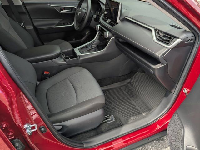Used 2025 Toyota RAV4 XLE w/ Convenience Package image 12