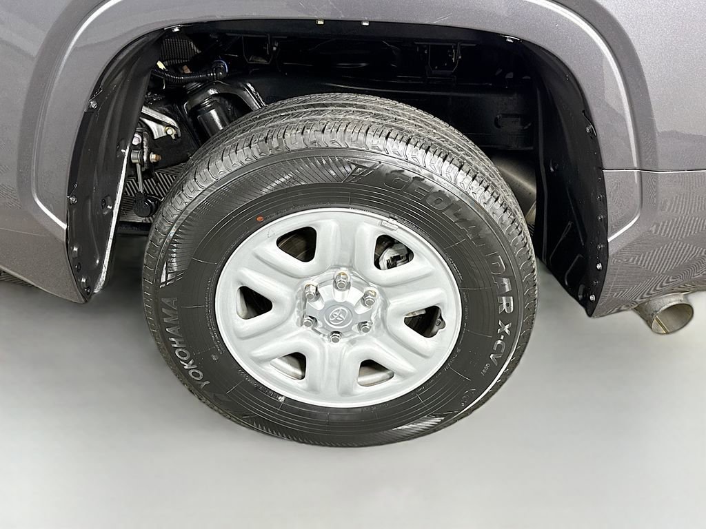 Used 2023 Toyota Tundra SR w/ SR Tow Package image 33