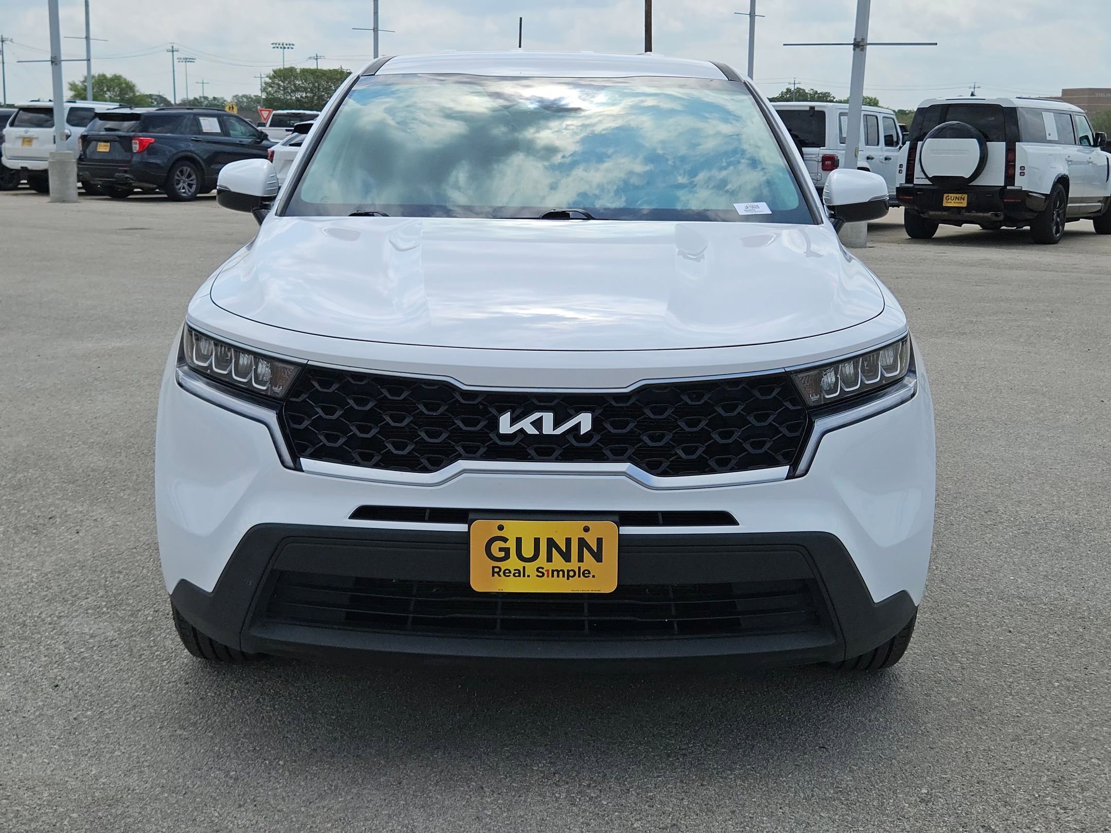 Used 2023 Kia Sorento LX FWD image 8