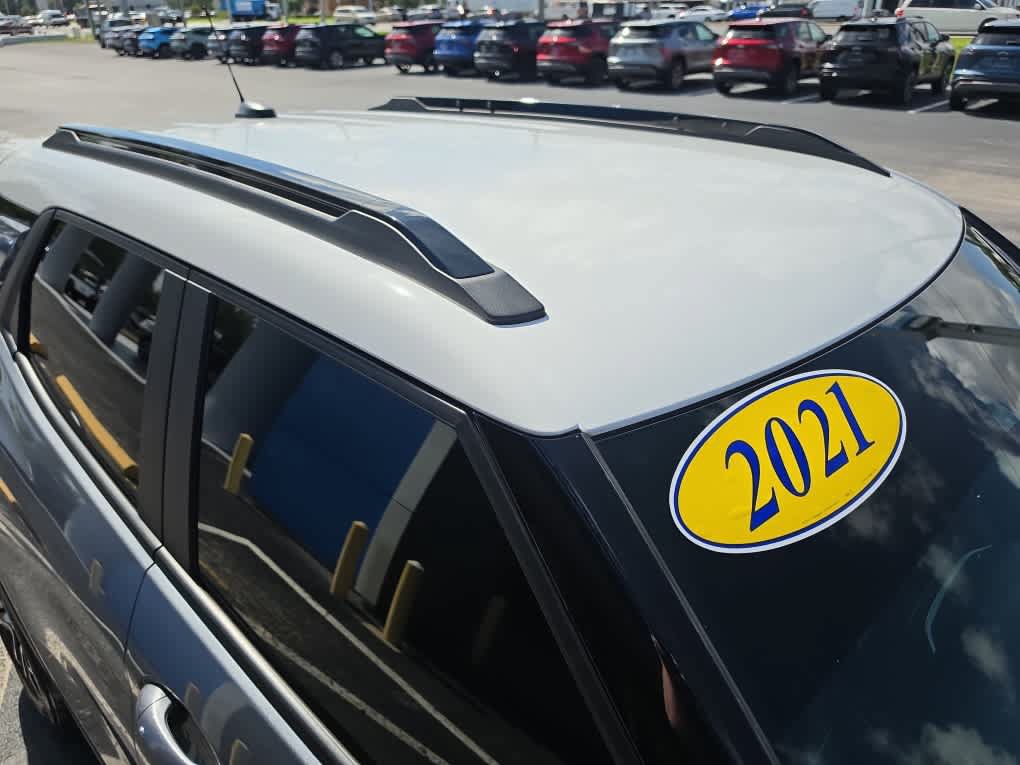 Used 2021 Chevrolet TrailBlazer ACTIV w/ Technology Package FWD image 19