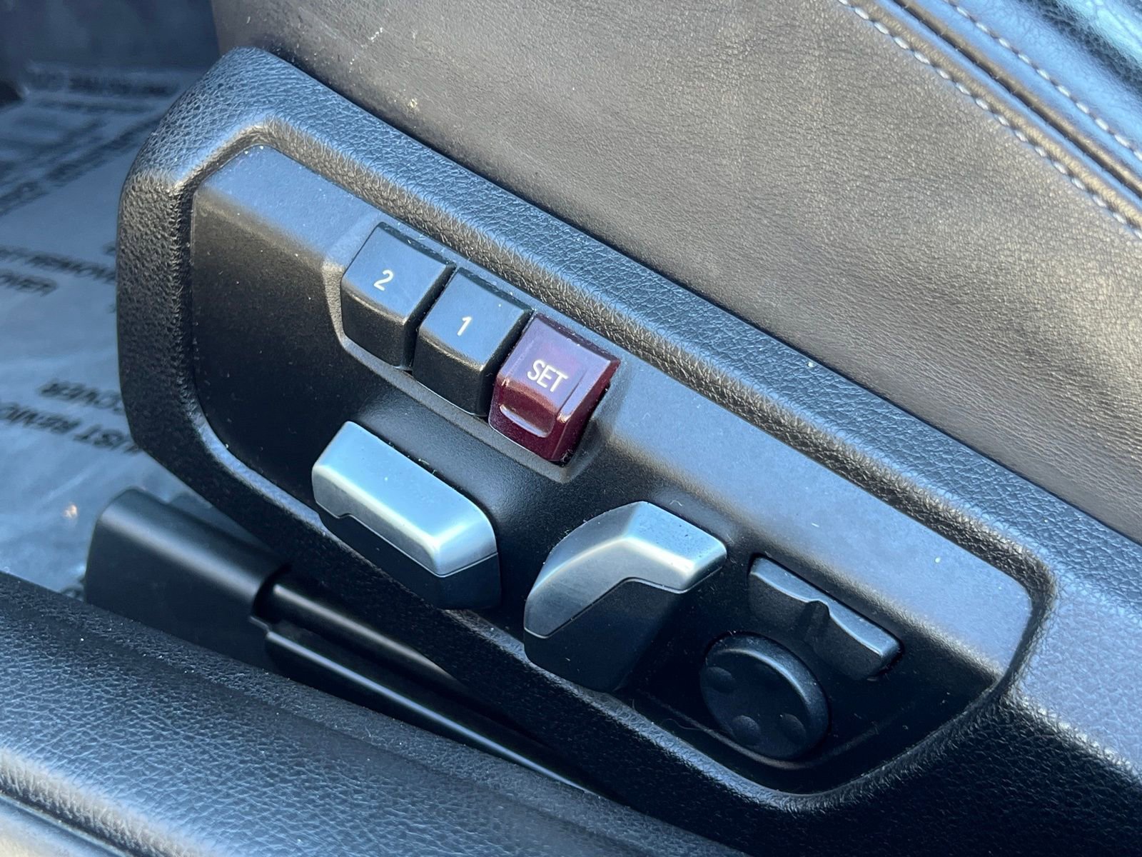 Used 2017 BMW M4 Convertible w/ Executive Package image 31