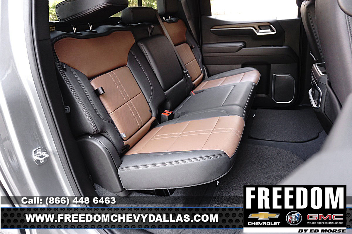 New 2025 Chevrolet Silverado 1500 High Country w/ Technology Package AWD/4WD image 16