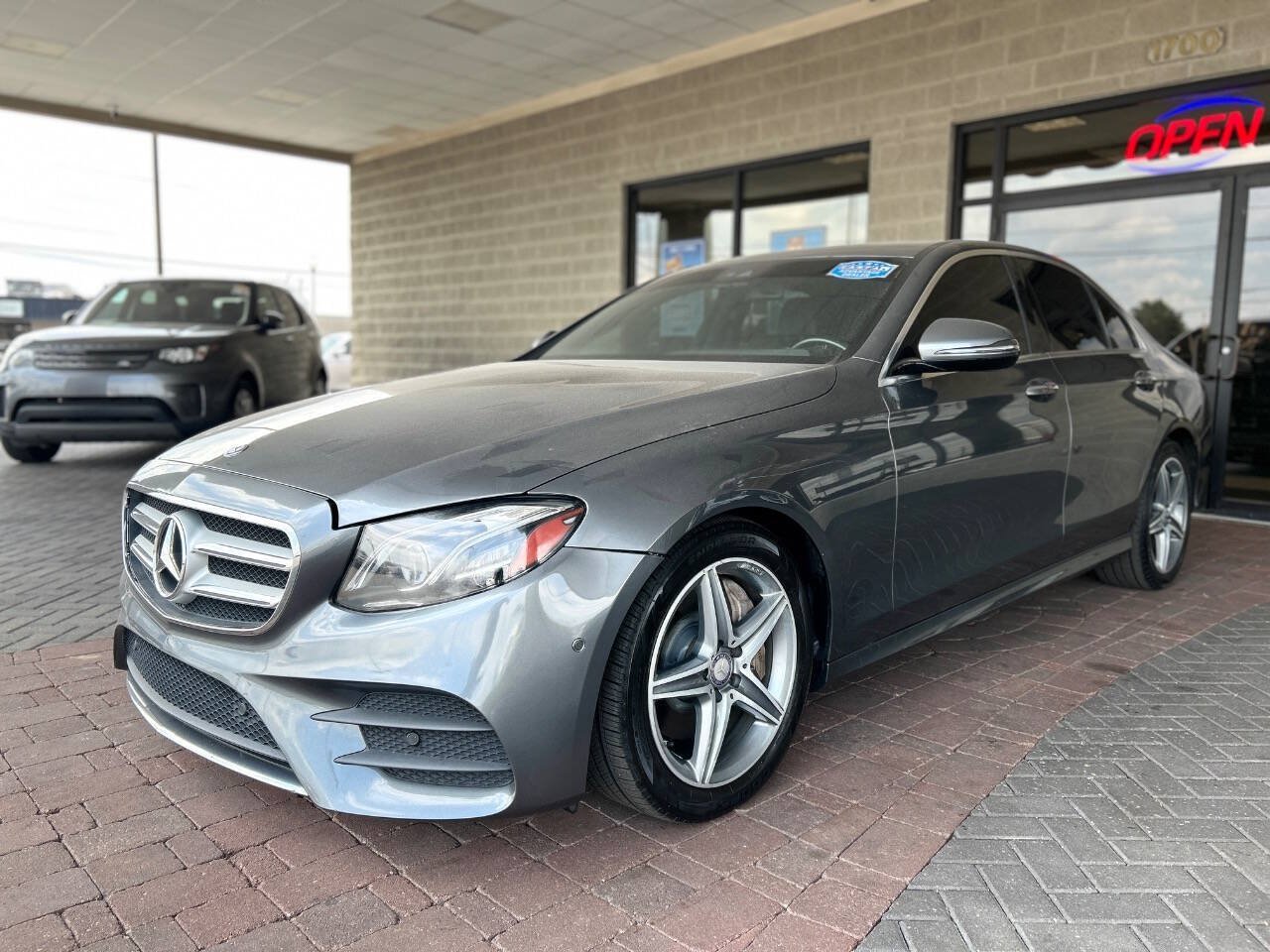 Used 2017 Mercedes-Benz E 300 4MATIC image 24
