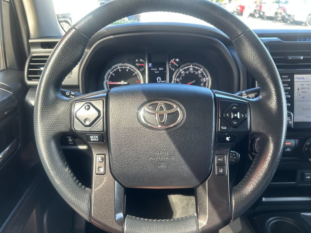 Certified 2020 Toyota 4Runner TRD Off-Road AWD/4WD image 17