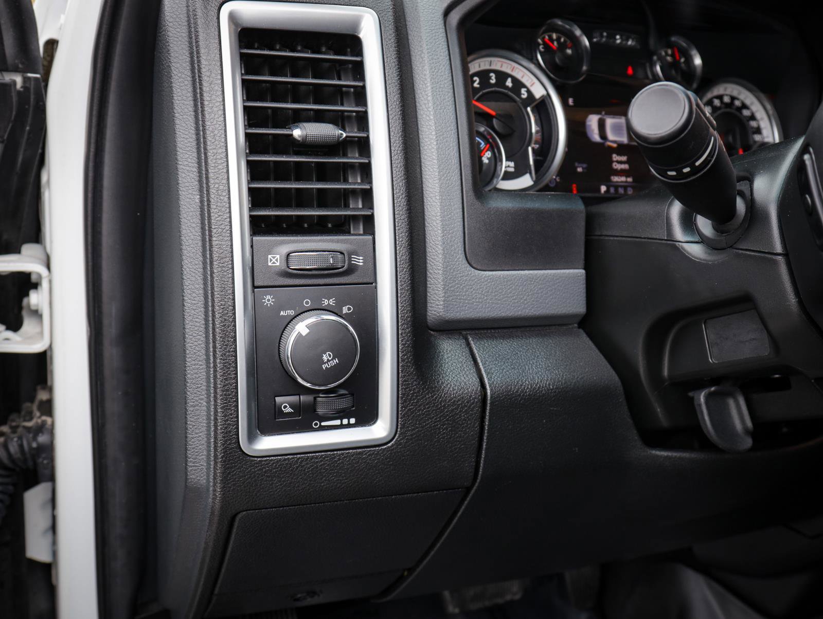 Used 2017 RAM 2500 SLT w/ Luxury Group image 21