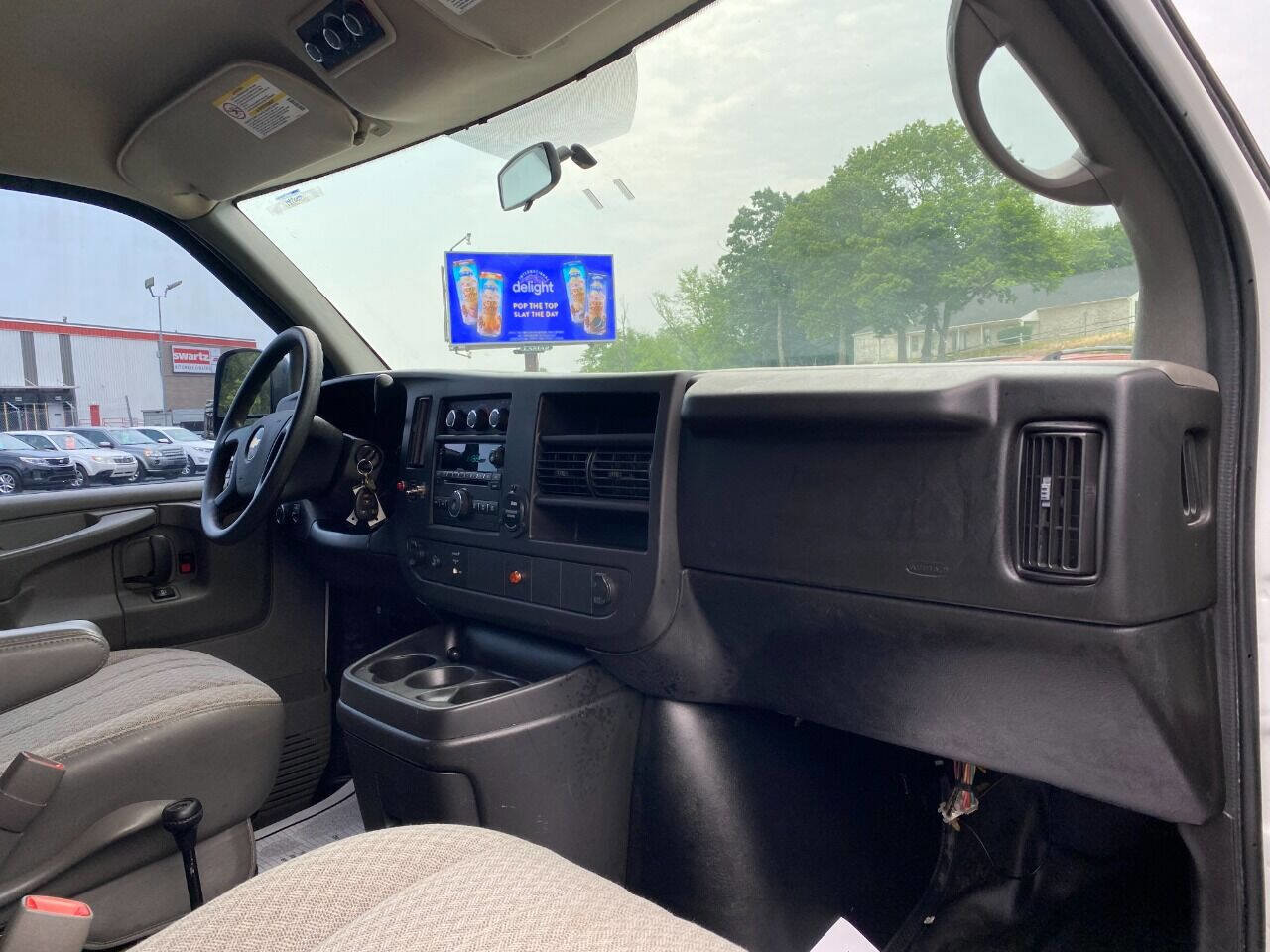 Used 2008 Chevrolet Express 3500 LS w/ LT Preferred Equipment Group image 28