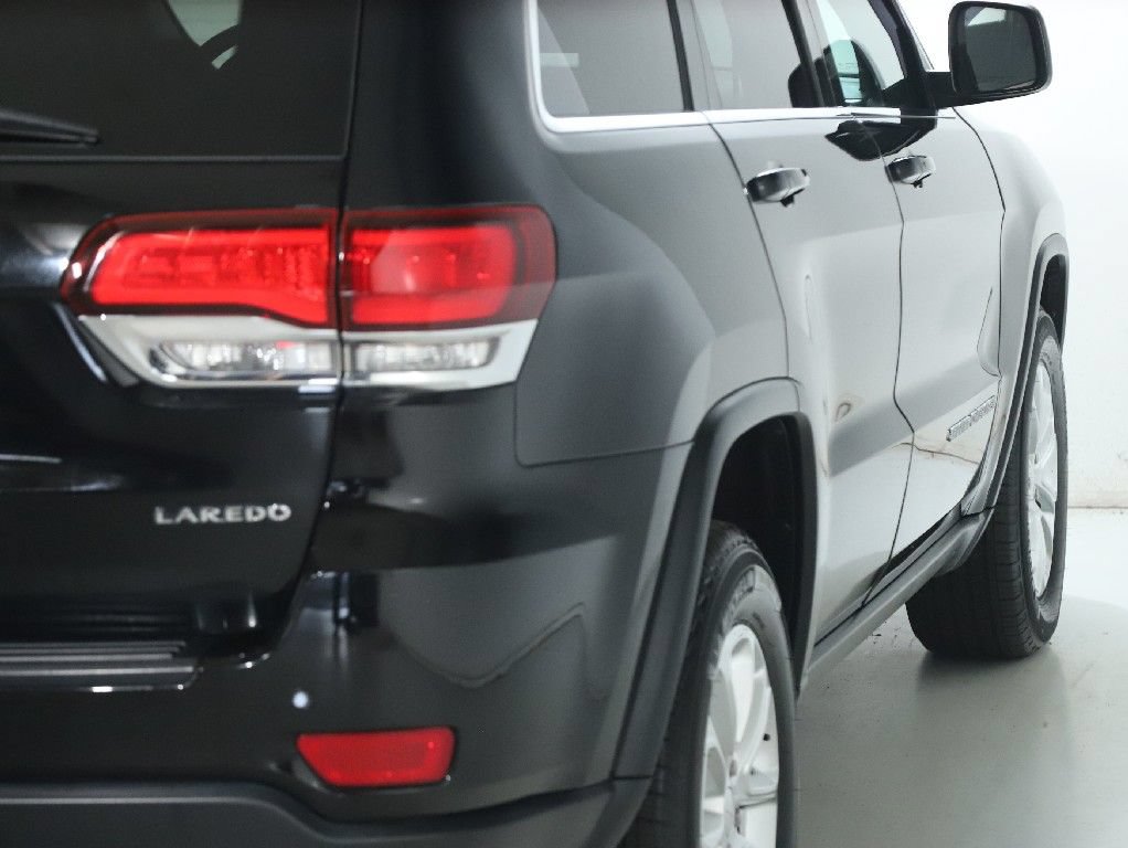 Used 2021 Jeep Grand Cherokee Laredo AWD/4WD image 45