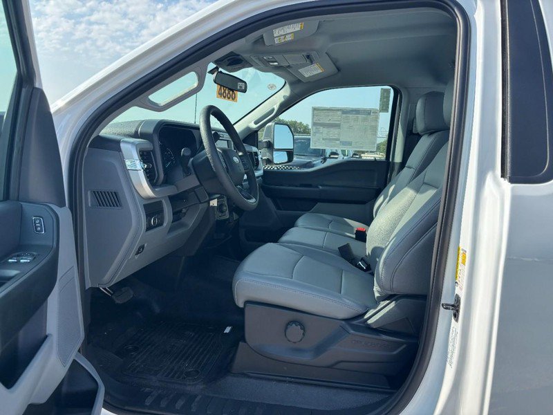 New 2026 Ford F250 XL w/ XL Chrome Package AWD/4WD image 13