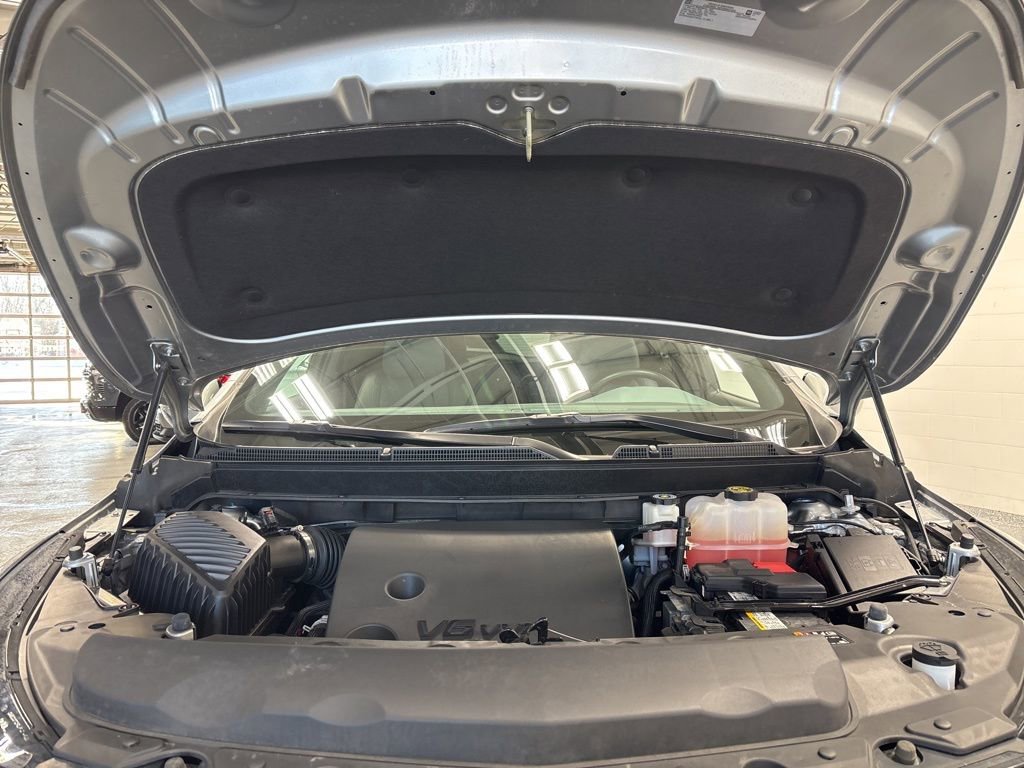 Used 2023 Buick Enclave Essence w/ Sport Touring Edition image 42