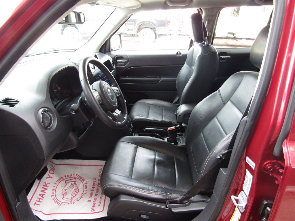 Used 2015 Jeep Patriot High Altitude AWD/4WD image 21