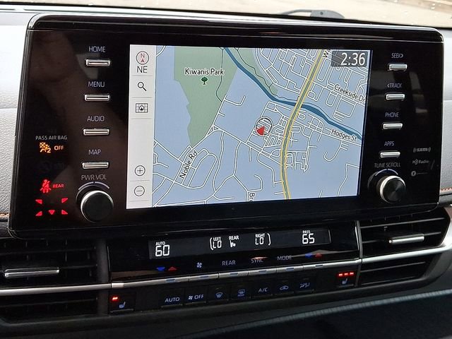 Used 2023 Toyota Sienna XSE image 21