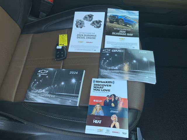Used 2024 Chevrolet Silverado 1500 High Country image 15