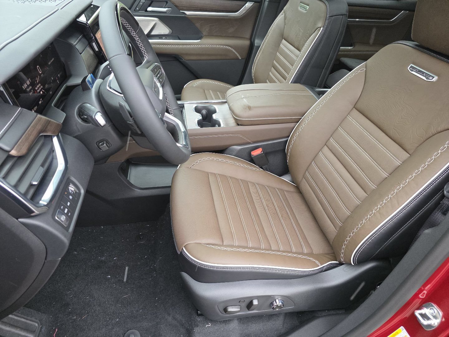 New 2026 GMC Acadia Denali Ultimate AWD/4WD image 27