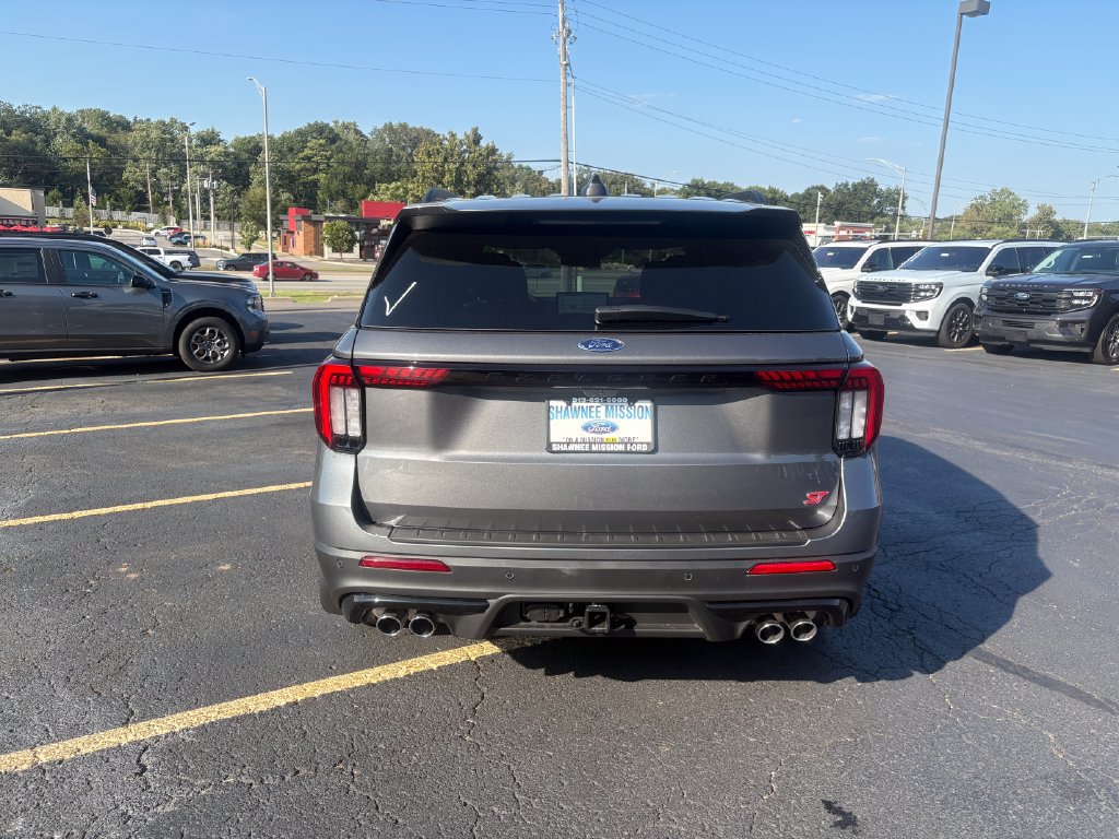 New 2026 Ford Explorer ST w/ Sun And Sound Package AWD/4WD image 4