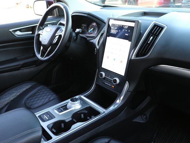 Used 2023 Ford Edge Titanium w/ Class II Trailer Tow Package AWD/4WD image 11