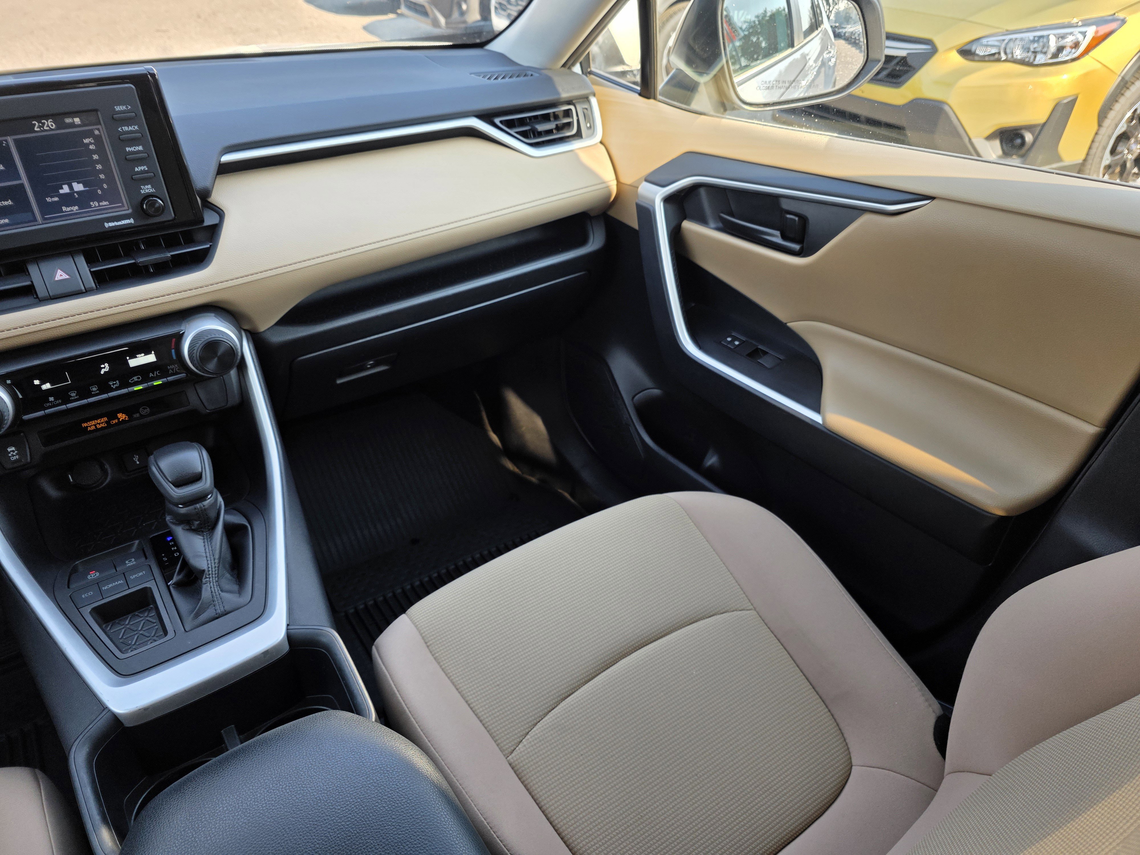 Used 2022 Toyota RAV4 LE image 14