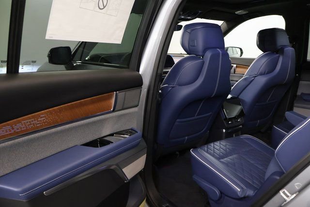 New 2026 Cadillac Vistiq Premium Luxury image 24