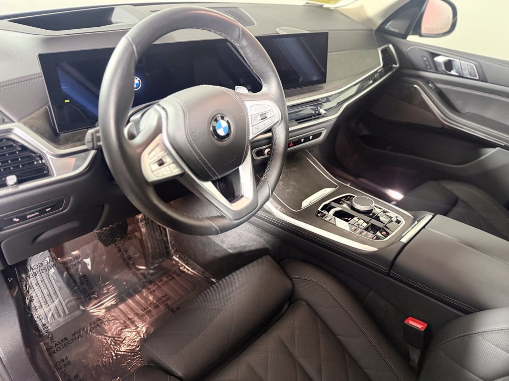 Used 2026 BMW X7 xDrive40i AWD/4WD image 18