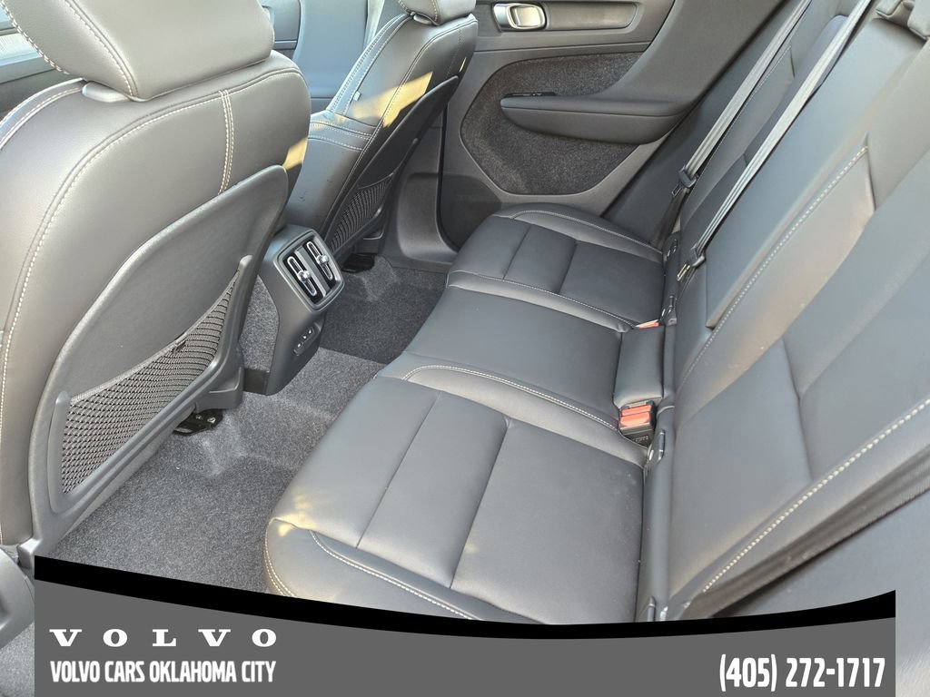 New 2026 Volvo XC40 B4 Core w/ Protection Package Premier image 29