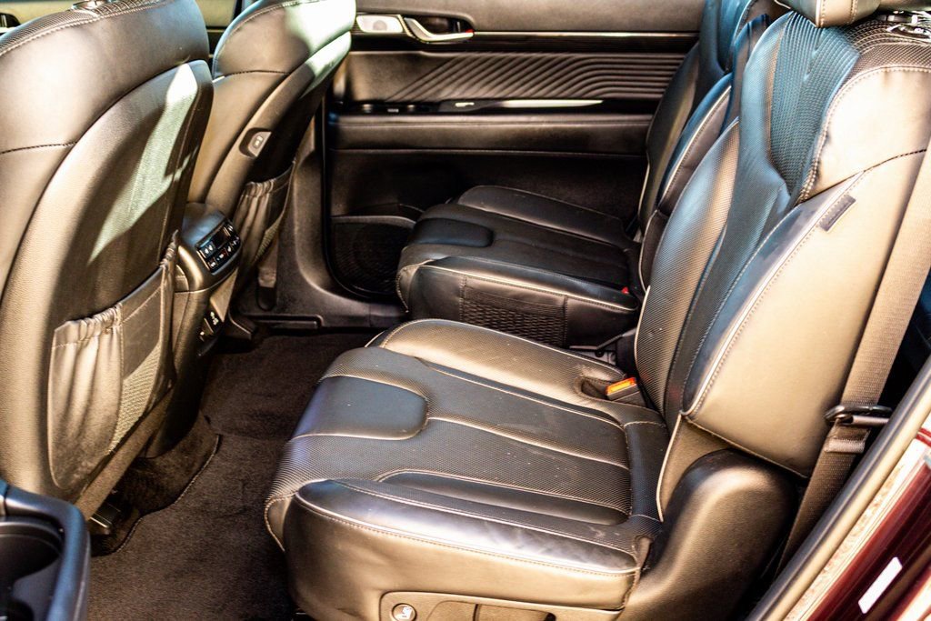 Used 2024 Hyundai Palisade Calligraphy image 30