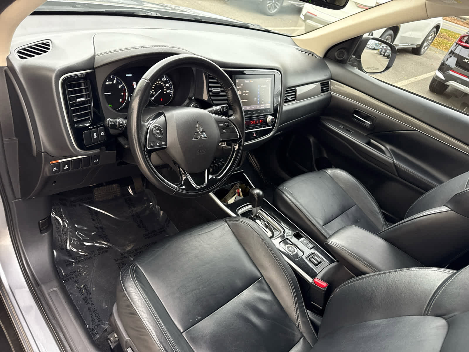 Used 2020 Mitsubishi Outlander SEL image 10
