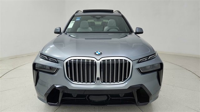 Used 2023 BMW X7 xDrive40i w/ M Sport Package image 2