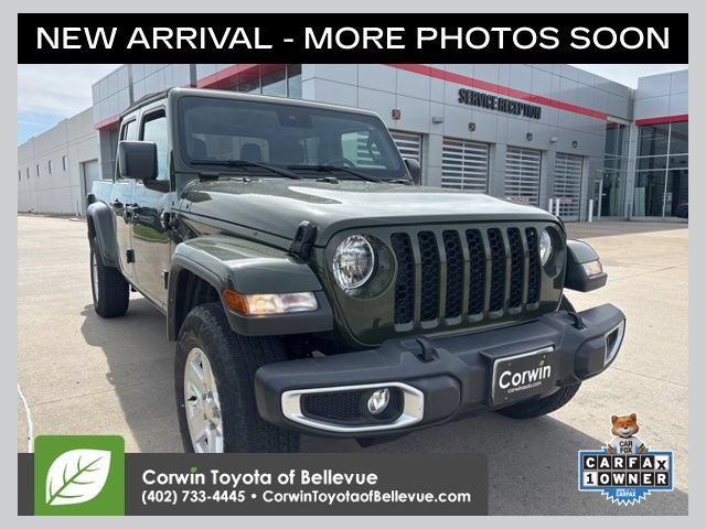 Used 2022 Jeep Gladiator Sport AWD/4WD image 1