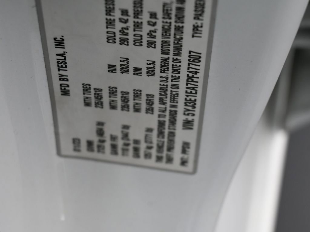 Used 2023 Tesla Model 3 Standard Range image 18